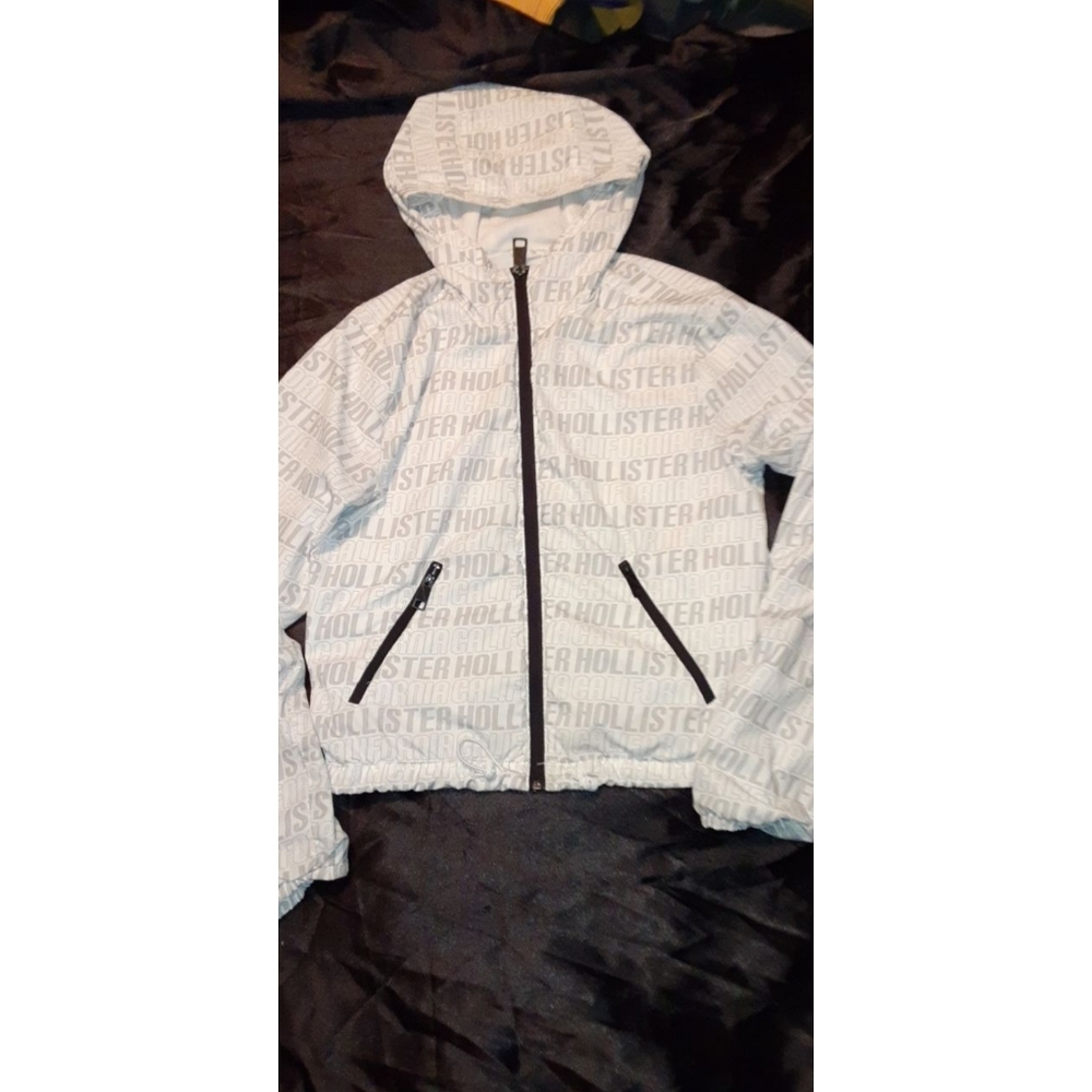 Hollister windbreaker